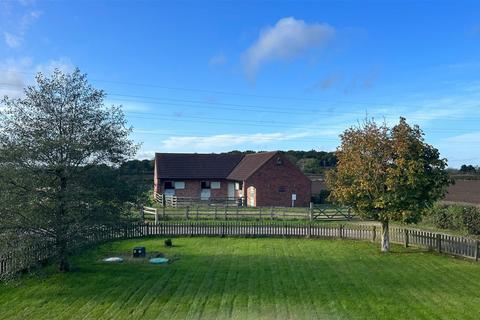 4 bedroom detached house for sale, The Paddocks, Six Hills