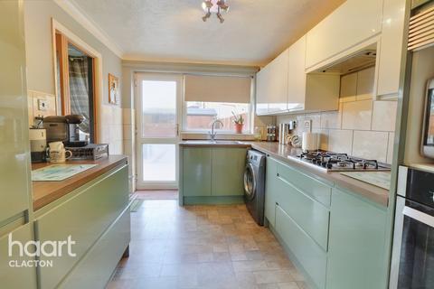 3 bedroom terraced house for sale - Ryde Avenue, Clacton-On-Sea