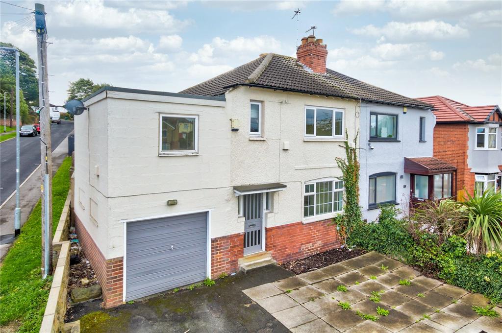 Green Hill Road, Leeds, West Yorkshire, LS13 4 bed semidetached house £250,000