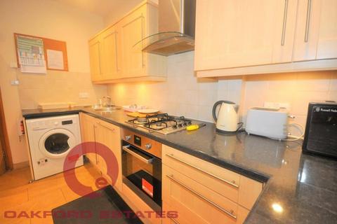 2 bedroom flat to rent, Kentish Town Road, Camden NW1