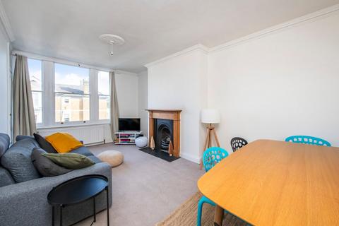 2 bedroom flat for sale, Onslow Road, Richmond, Surrey