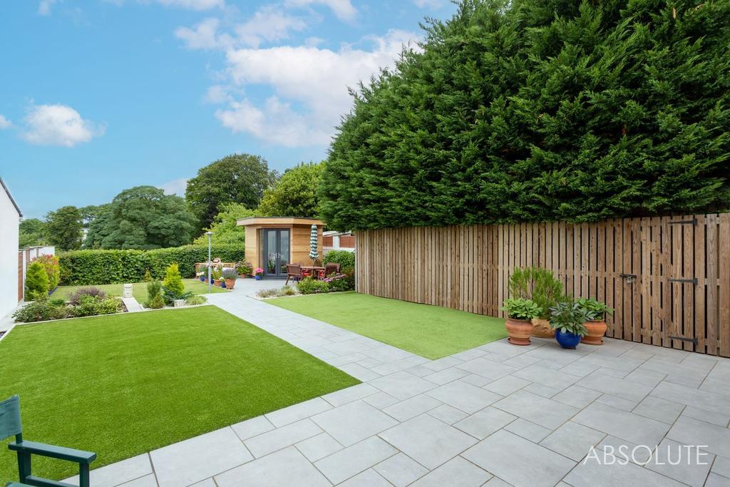St. Margarets Close, Torquay, Devon, TQ1 4 bed detached house £695,000
