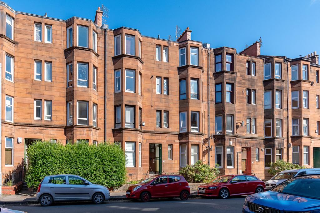 Kennoway Drive, Flat 2/2, Thornwood... 1 bed flat £119,000