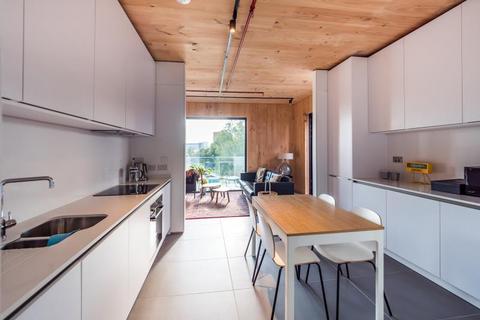 2 bedroom apartment to rent - Mansion House, New Islington Marina