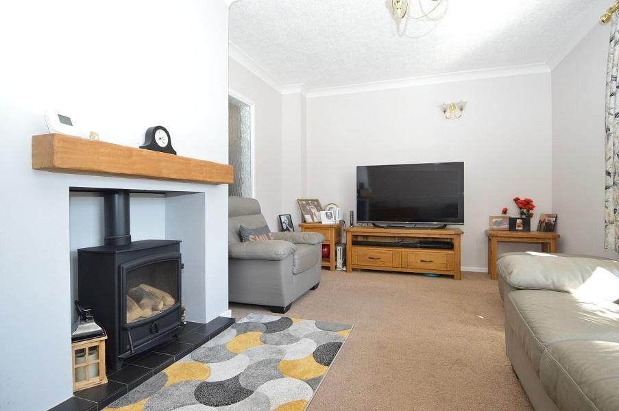 Bush Drive,Rugeley,WS15 2AQ 4 bed link detached house £300,000