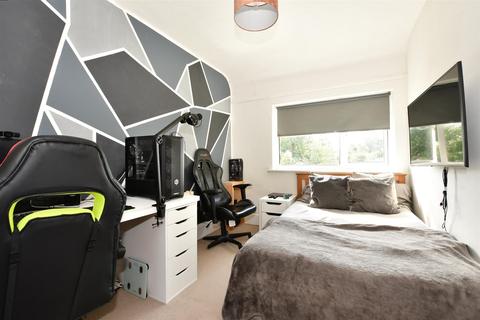 55 Burmarsh Road, Hythe, CT21 6QL