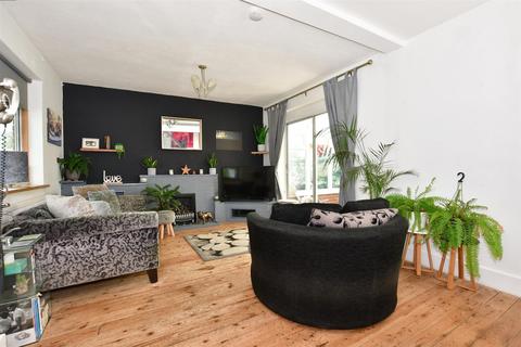 55 Burmarsh Road, Hythe, CT21 6QL