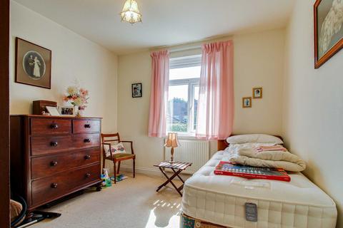 1 Cross Way, Lewes, BN7 1NE