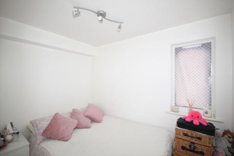 Studio to rent, Pempath Place, Wembley, Middlesex, HA9