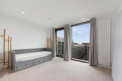 4 bedroom duplex for sale - Commodore House, Royal Wharf, London, E16