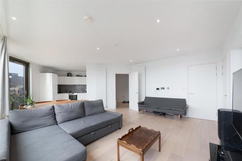 4 bedroom duplex for sale, Commodore House, Royal Wharf, London, E16