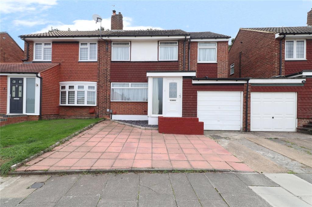 Taunton Close, Bexleyheath, Kent, DA7 4 bed semidetached house £475,000