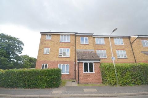 1 bedroom apartment to rent, Frazer Close, Romford, Essex, RM1