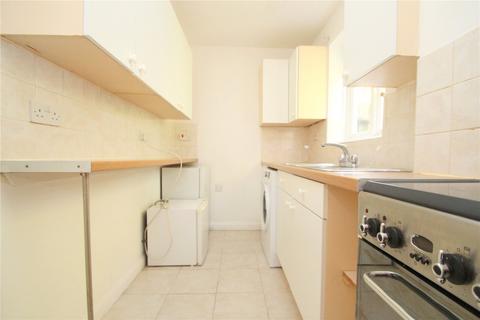 1 bedroom apartment to rent, Frazer Close, Romford, Essex, RM1