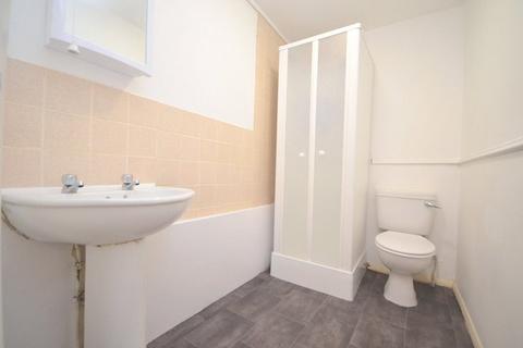 1 bedroom apartment to rent, Frazer Close, Romford, Essex, RM1