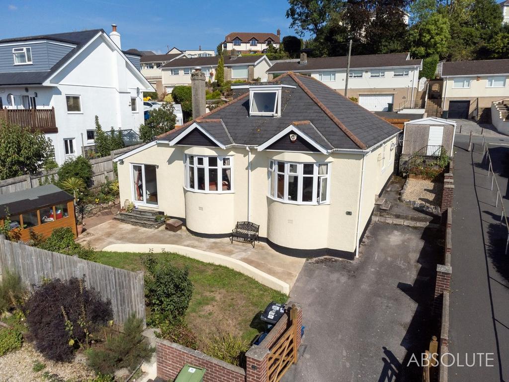 Southey Crescent, Kingskerswell... 5 bed detached bungalow £450,000