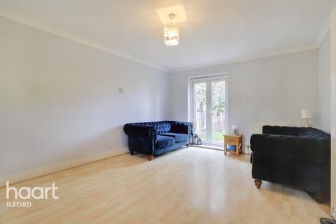 30 Wisteria Close, Ilford, IG1 2BH