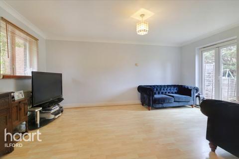 30 Wisteria Close, Ilford, IG1 2BH