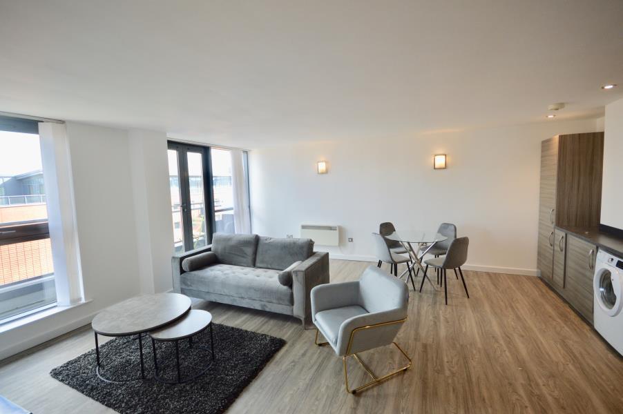 WEST ONE TOWER, CAVENDISH STREET... 2 bed apartment £1,375 pcm (£317 pw)