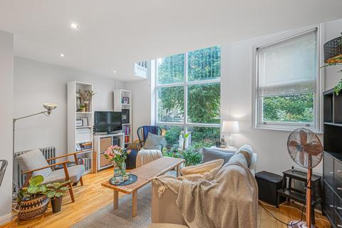 2 bedroom flat for sale - Manor Road, Beckenham