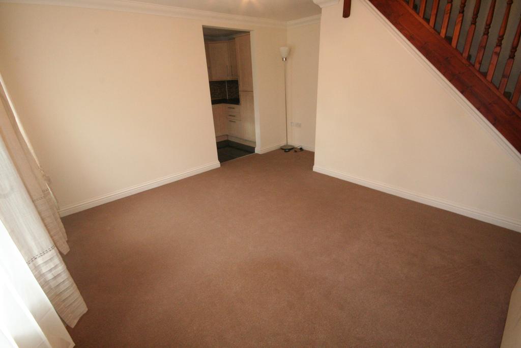 The Old Maltings, Lenborough Road, Buckingham, MK18 1DE 2 bed house £