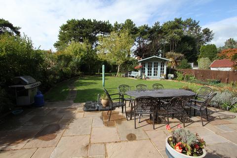 4 bedroom detached house for sale, Kings Drive, Eastbourne BN21