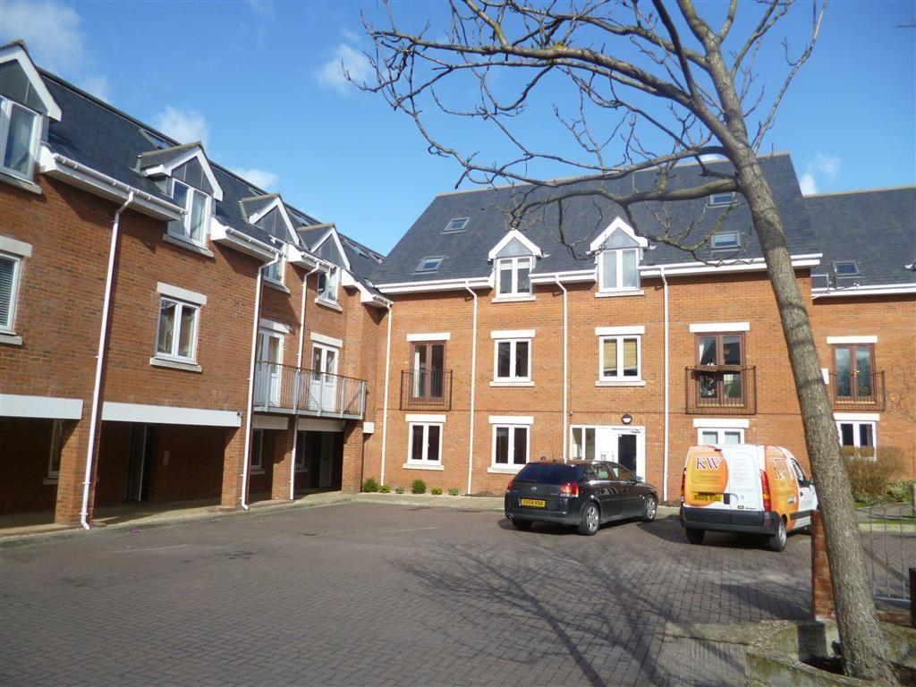 Sanders Place, Hitchin, SG4 2 bed flat £190,000