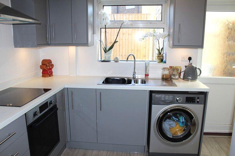 Fitted  Kitchen Picture 2