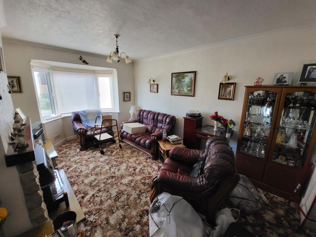 81 Layton Road, Poole, Dorset, BH12 2BJ 2 bed bungalow £205,000