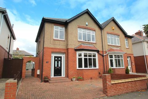 3 bedroom semi-detached house to rent, Queen Alexandra Road West, North Shields, NE29