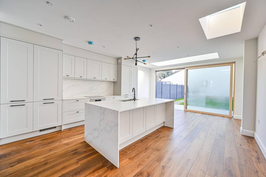 Hamilton Road, Wimbledon, SW19 5 bed house £1,910,000