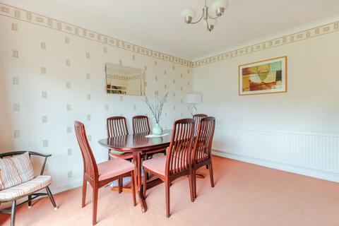 5 bedroom semi-detached house for sale - Meadway, EN3