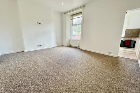 17 Dean Road, Kilbirnie, KA25 7JP