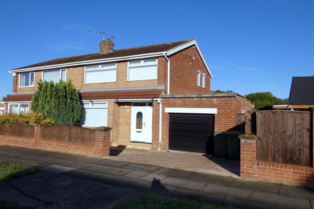 Fuller Crescent, StocktonOnTees, TS20 3 bed semidetached house for