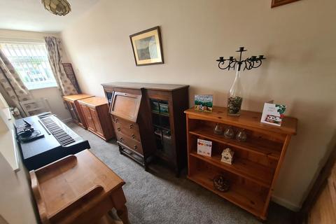 160 Park View, Crewkerne, TA18 8JJ