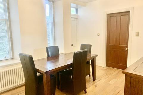2 bedroom maisonette to rent, Dunrobin, Queens Road, Ground Floor, AB15