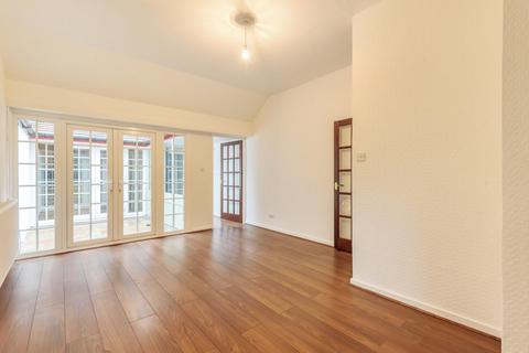 13 Setchell Way, London, SE1 5XR