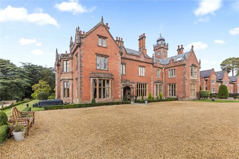 2 bedroom apartment for sale - Norcliffe Hall, Altrincham Road