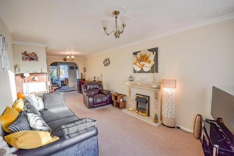 3 bedroom detached house for sale - Bickleigh Close, Exeter, EX4 8QB