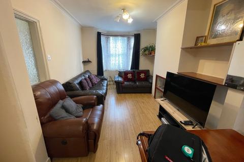 61 Queens Road, Southall, UB2 5AY