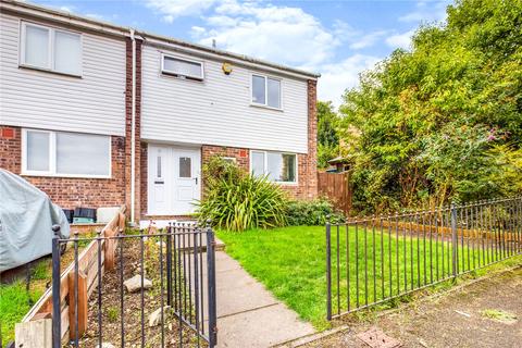 4 bedroom end of terrace house for sale - Lilac Close, Purley on Thames, Reading, RG8