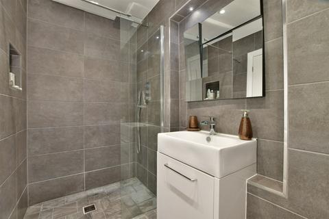 7 Sandy Way, Croydon, CR0 8QT