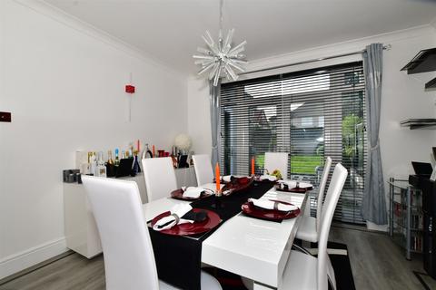 7 Sandy Way, Croydon, CR0 8QT