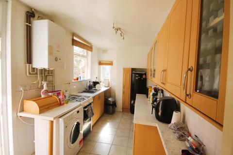 104 Pool Road, Leicester, LE3 9GE