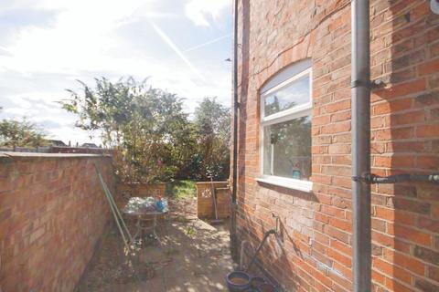 104 Pool Road, Leicester, LE3 9GE