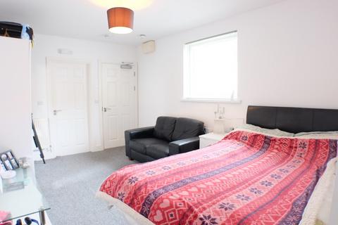 Studio to rent, Heathfield, Mount Pleasant, Swansea, SA1