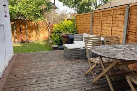 49a Ross Road, Wallington, SM6 8QP