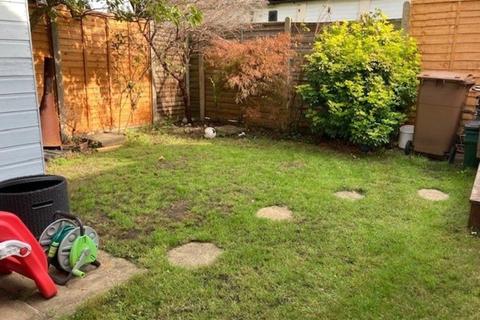 49a Ross Road, Wallington, SM6 8QP