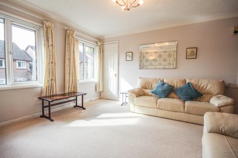 1 bedroom maisonette for sale - Acorn Drive, Wokingham