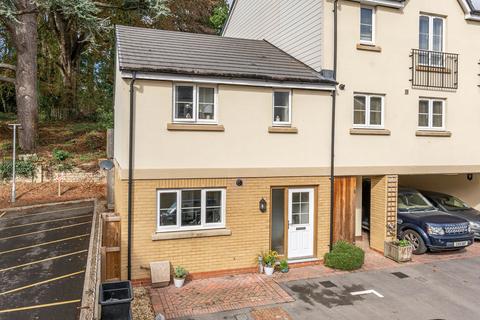 1 Cole Close, Malmesbury, SN16 9FU